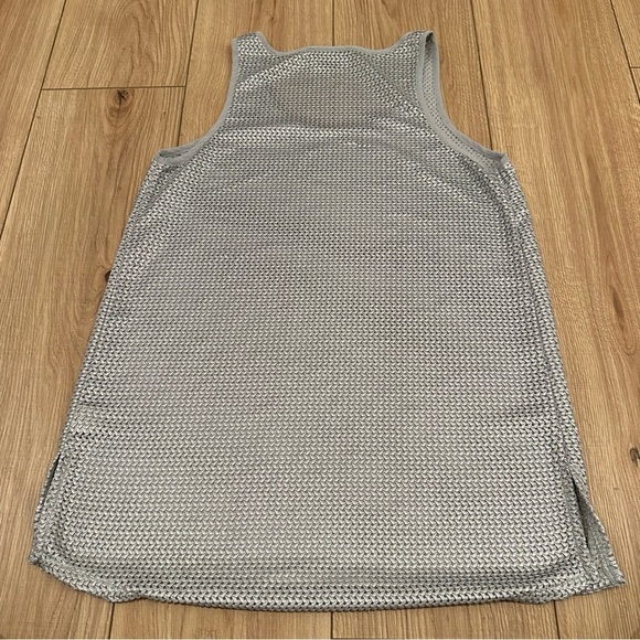 Trouve Textured Silver Tank Top Blouse - Picture 5 of 7